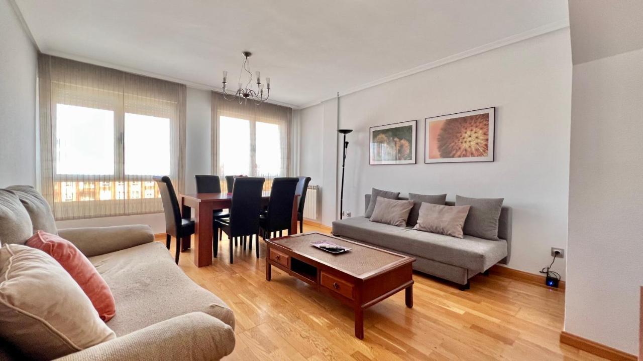 Housing León - Conde Duplex Appartement Buitenkant foto