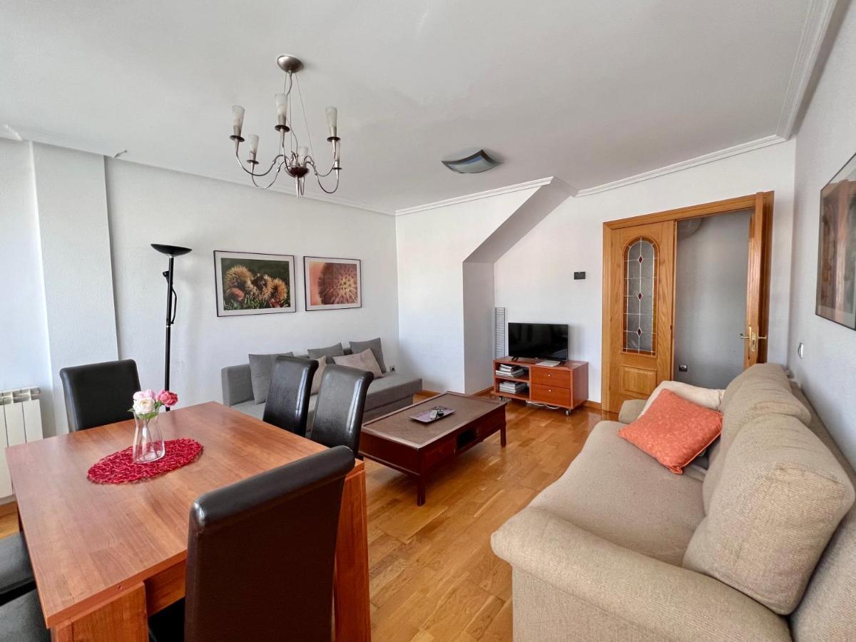 Housing León - Conde Duplex Appartement Buitenkant foto