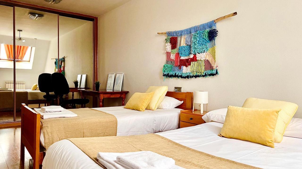 Housing León - Conde Duplex Appartement Buitenkant foto